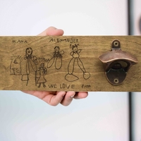 Дървена Отварачка | Подарък Рисунката на детето ви гравирана върху дърво