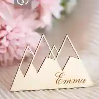 Табелки с имена за сватба – декорация за маса и подарък за гости - планина