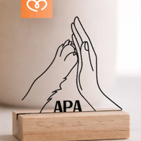 Подарък за стопанин на куче – персонализиран плакет с лапа и име