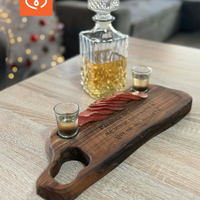 Орехова дъска с чашки за споделени мезета. Гравирана дървена дъска – оригинален подарък за мъж