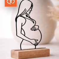 Подарък за гинеколог – дървена статуетка за благодарност с име