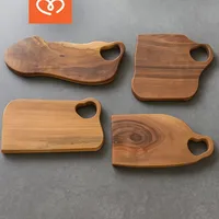 Дървена дъска за татко с надпис – подарък за мъж, орехова дъска за мезета