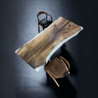 ✔ ръчно изработена епоксидна маса „Бяла Перла“ от орехово дърво