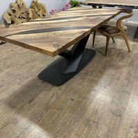 Маса от естествено дърво с черна епоксидна смола – Модерен дизайн, X-основа