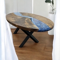 Елипсовидна дървена маса с епоксидна смола и син пигмент – ръчна изработка LogeniWood