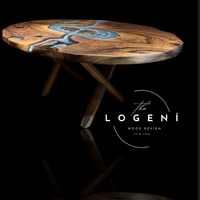 Ocean Depth – Ръчно изработена елипсовидна маса с морски епоксиден ефект