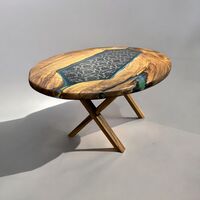 Ръчно изработена епоксидна маса с народни мотиви от плат