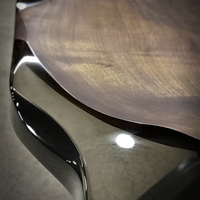 Маса от естествено дърво с пушек епоксид – Natural Edge Design