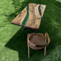 Маса от естествено дърво със смарагдово зелена епоксидна смола – Emerald River