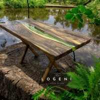 Дизайнерска маса от масивно дърво с епоксидна смола – Green River | LogeniWood