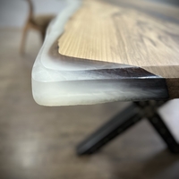 ✔ ръчно изработена епоксидна маса „Бяла Перла“ от орехово дърво