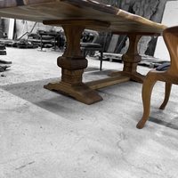 Ръчно изработена маса от масивно дърво Live Edge с естествени цепнатини