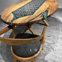 Ръчно изработена епоксидна маса с народни мотиви от плат