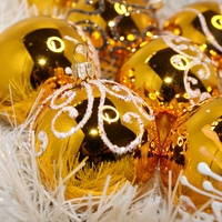 Стъклена коледна играчка 6см