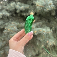 Стъклена краставичка