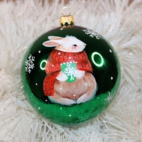 Стъклена коледна играчка Зайче с пуловер