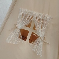 Едноцветна палатка в бежово за момиче с килимче на квадратчета - 