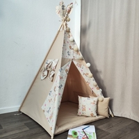 Едноцветна неутрална палатка с дебело килимче - 