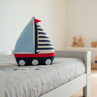 Декоративна детска възглавница „Малкият капитан“