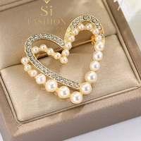 Брошка„Pearl Heart Elegance“