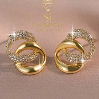 Обеци „Golden Embrace“