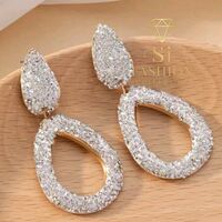 Обеци„Crystal Teardrop Royale“