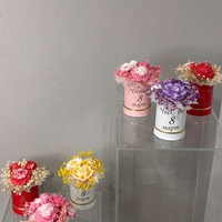 Соеви свещи в кутия за 8 март