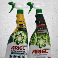 Препарат за премахване на петна от дрехи Ariel