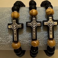 Православна гривна с дървени мъниста и кръст „Йерусалим“