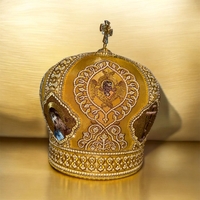 Православна митра – Златиста архиерейска корона