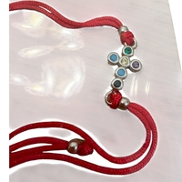 Сребърна гривна 925 с кръст – цветни или бели камъни, червен конец