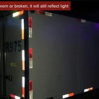 Светлоотразителна рефлекторна самозалепваща се лента фолио с висока фотометрична мощност 45,7 m x 5,5 cm червено - бяло