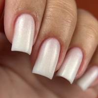 Soft base Milky sparkling white (shimmer) 15 ml