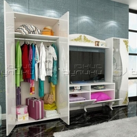 Секция Изабела/ златни орнаменти