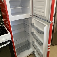 Schaub Lorenz – ретро хладилник с фризер