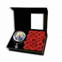 Комплект ароматни сапунени рози, верижка с висулка, естествена перла в мида