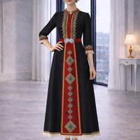 Рокля „Елица“- С фолклорен акцент и дантела