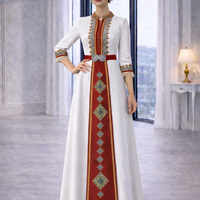 Рокля „Елица“- С фолклорен акцент и дантела