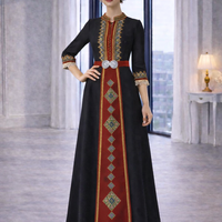 Рокля „Елица“- С фолклорен акцент и дантела