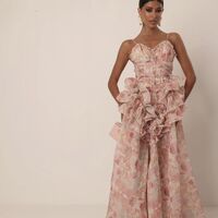 Луксозна рокля с корсет и волани