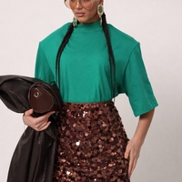 Пола с пайети