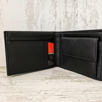 Портфейл с RFID защита