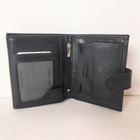 Мъжки портфейл от естествена кожа в черен цвят 7710