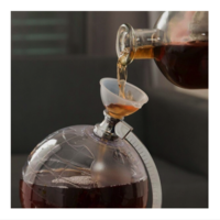 Dispenser de Bauturi Neo™, in Forma de Glob, 1.5 L