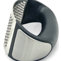 Presa Usturoi Curbata Neo™, 11X5X7 cm