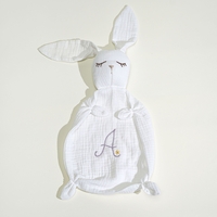 Jucarie paturica de alint IEPURAS