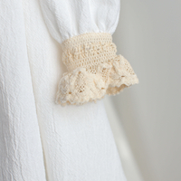 Rochiță albă cu mânecă lungă din muselină pentru fetițe, model TAISIA