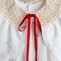 Rochiță albă cu mânecă lungă din muselină pentru fetițe, model TAISIA