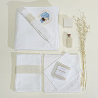 Trusou pentru botez, din muselină alba, cu broderie „Teddy Dreams” Baby blue