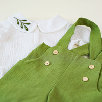 Costum de botez băiețel din in și muselină brodată - Set „Frunză de Măslin”